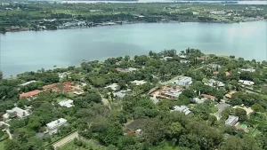 Lago Sul registra renda superior à de bairros nobres paulistas, aponta levantamento da FGV Social