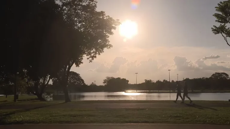 Inmet prevê calorão com máxima de 34ºC no dia do 2º turno no Distrito Federal