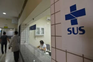 Saúde do DF aprova protocolo farmacológico para tratamento de afirmação de gênero no SUS