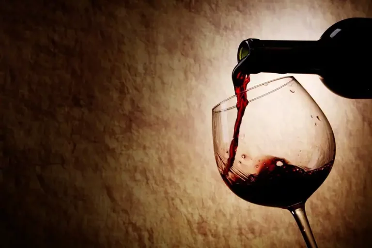 Águas Claras Shopping promove edição do Wine Garden com vinhos, gastronomia e música ao ar livre