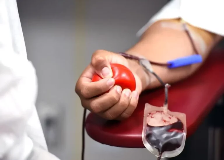Outubro Rosa: GSH Banco de Sangue de Brasília realiza ação especial de incentivo à doação