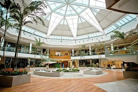 ParkShopping lança promoção de Primavera com sorteio de três BMWs e brindes da Victor Hugo
