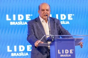 Política local: Ibaneis Rocha anuncia retorno ao exercício da advocacia após sete anos à frente do GDF