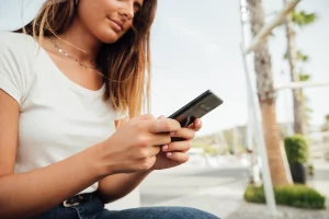 Anatel determina reconhecimento facial obrigatório para manter ou cadastrar linhas de celular
