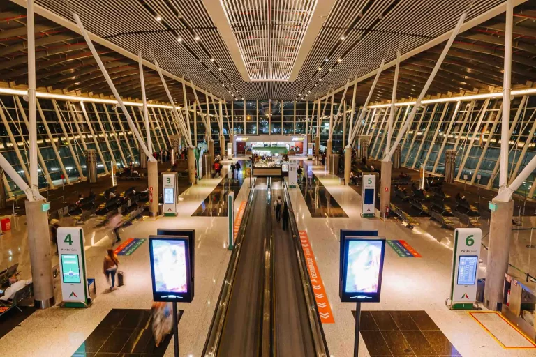 Mobilidade: Aeroporto de Brasília recomenda chegada com mais de três horas de antecedência no domingo (6/9)