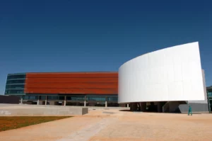 Governo do DF envia à CLDF Proposta Orçamentária de R$ 80,1 bilhões para 2027