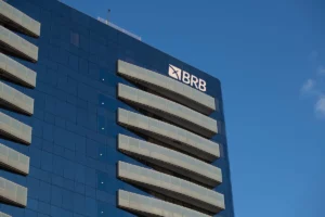 BRB oficializa afastamento cautelar de ex-diretores e superintendentes investigados no caso Master