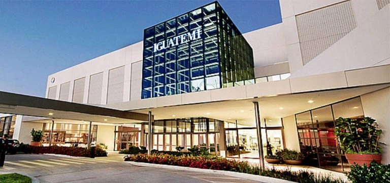 Iguatemi Brasília e Bodytech promovem aula de FitDance ao ar livre e café da manhã pelo Outubro Rosa