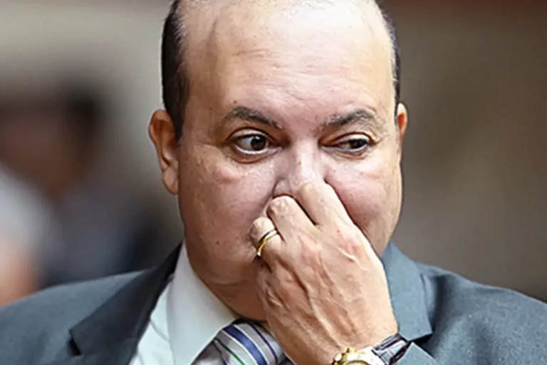 Mensagens revelam envio de decisão judicial e lei sobre o Banco Master por Ibaneis Rocha a Daniel Vorcaro