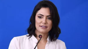 Igape: Michelle Bolsonaro lidera corrida ao Senado no DF em cenário com alto índice de indecisos