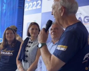 Comício de Alberto Fraga reúne Michelle Bolsonaro, Bia Kicis e Arruda no mesmo palanque
