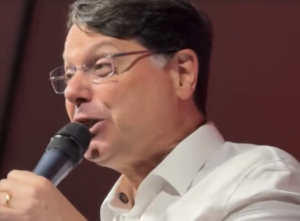 Kiko Caputo propõe funcionamento de UBSs aos fins de semana e até as 22h no DF