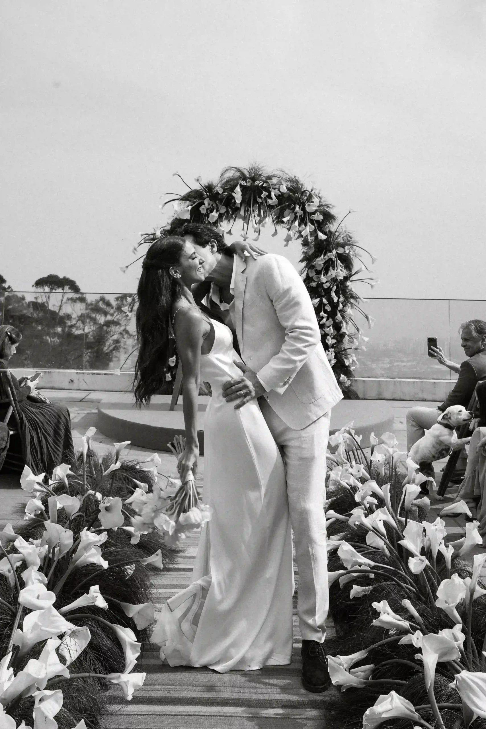 Luiza Sobral durante o casamento civil