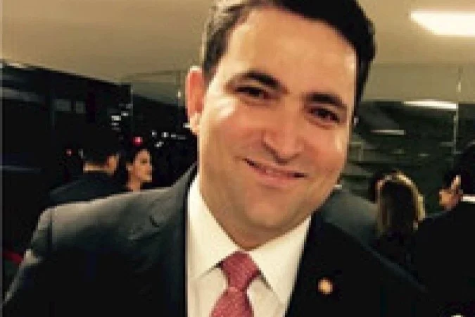 OAB acusa Polícia Federal no STF de violar sigilo profissional em busca contra advogado no DF