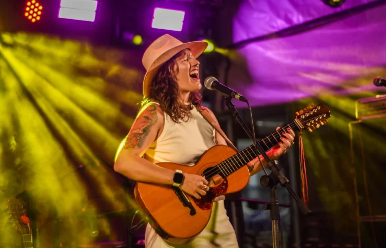 Pirenópolis retoma Circuito Dandô com show gratuito de Kátya Teixeira e Amanda Ricoldi
