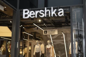 Inditex retoma expansão no Brasil e trará loja da Bershka a Brasília até dezembro