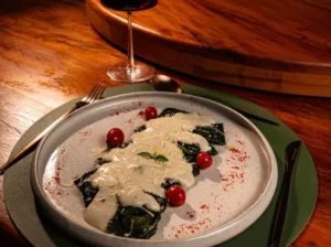 Gastronomia e Lazer: Trust Love entra no último mês de temporada com Festival de Massas no Lago Paranoá