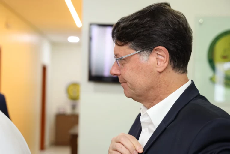 Kiko Caputo propõe uso de inteligência artificial e combate a crimes digitais na segurança do DF