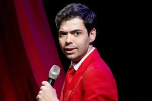 Gustavo Mendes traz novo solo de stand-up a Brasília em outubro
