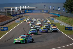 Stock Car realiza prova inédita de endurance em Brasília com estrelas do automobilismo global