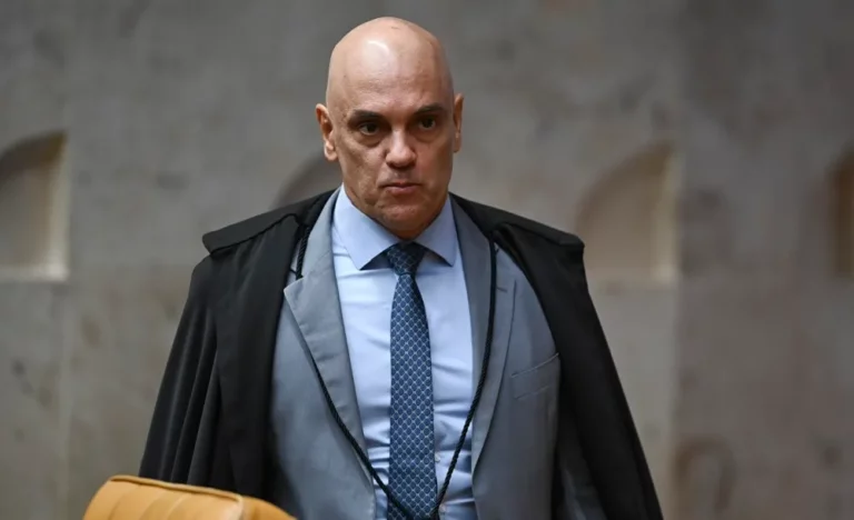 Eurodeputados pedem à União Europeia sanções contra Alexandre de Moraes e questionam STF