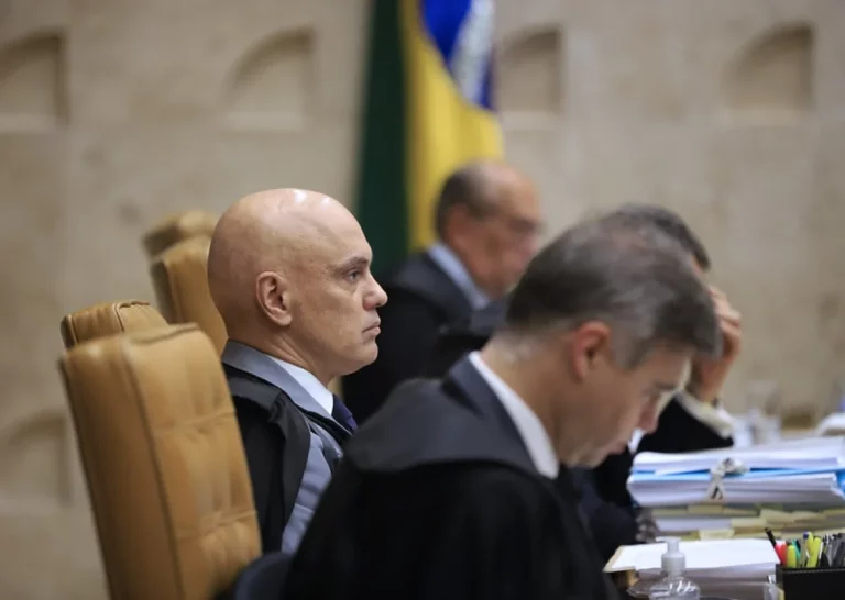 Moraes e Mendonça batem boca no STF: “Não estou perguntando a Vossa Excelência”