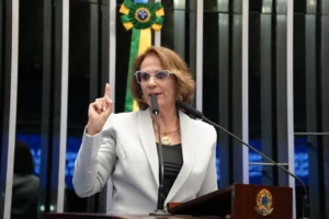 Pedido de impeachment contra Alexandre de Moraes liderado por Damares Alves reúne 24 assinaturas no Senado