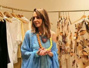 Toia Lemann celebra nova fase da coleção “Eu Vim da Bahia” com almoço no Manioca, em São Paulo
