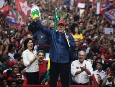Lula cresce quase 150 mil votos no DF no 2º turno, mas Flávio Bolsonaro mantém vitória local