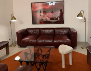 Influenciadora Fabi Mazzer indica 5 endereços certeiros para garimpar peças de decoração e design