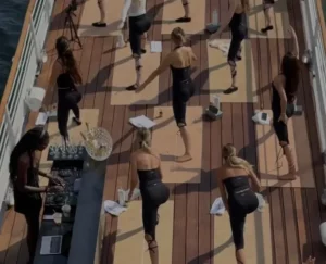 SIX conecta alta performance e luxo em ativação no Rio Sena durante a Paris Fashion Week