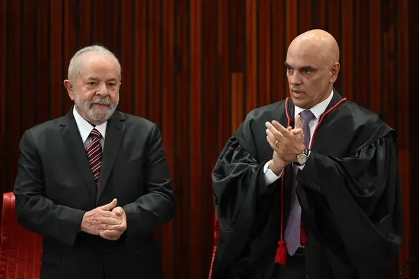 Reeleito, Lula poderá indicar até quatro novos ministros para o STF no próximo mandato