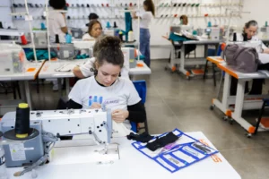 ABDI e Senai-DF abrem 160 vagas em cursos gratuitos para modernizar a indústria da moda no DF