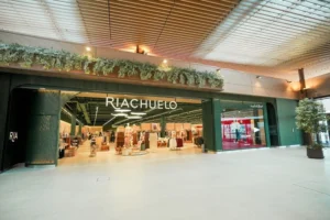 Riachuelo inaugura nova loja em Brasília e traz conceito ‘Incrivelmente Brasil’ à capital